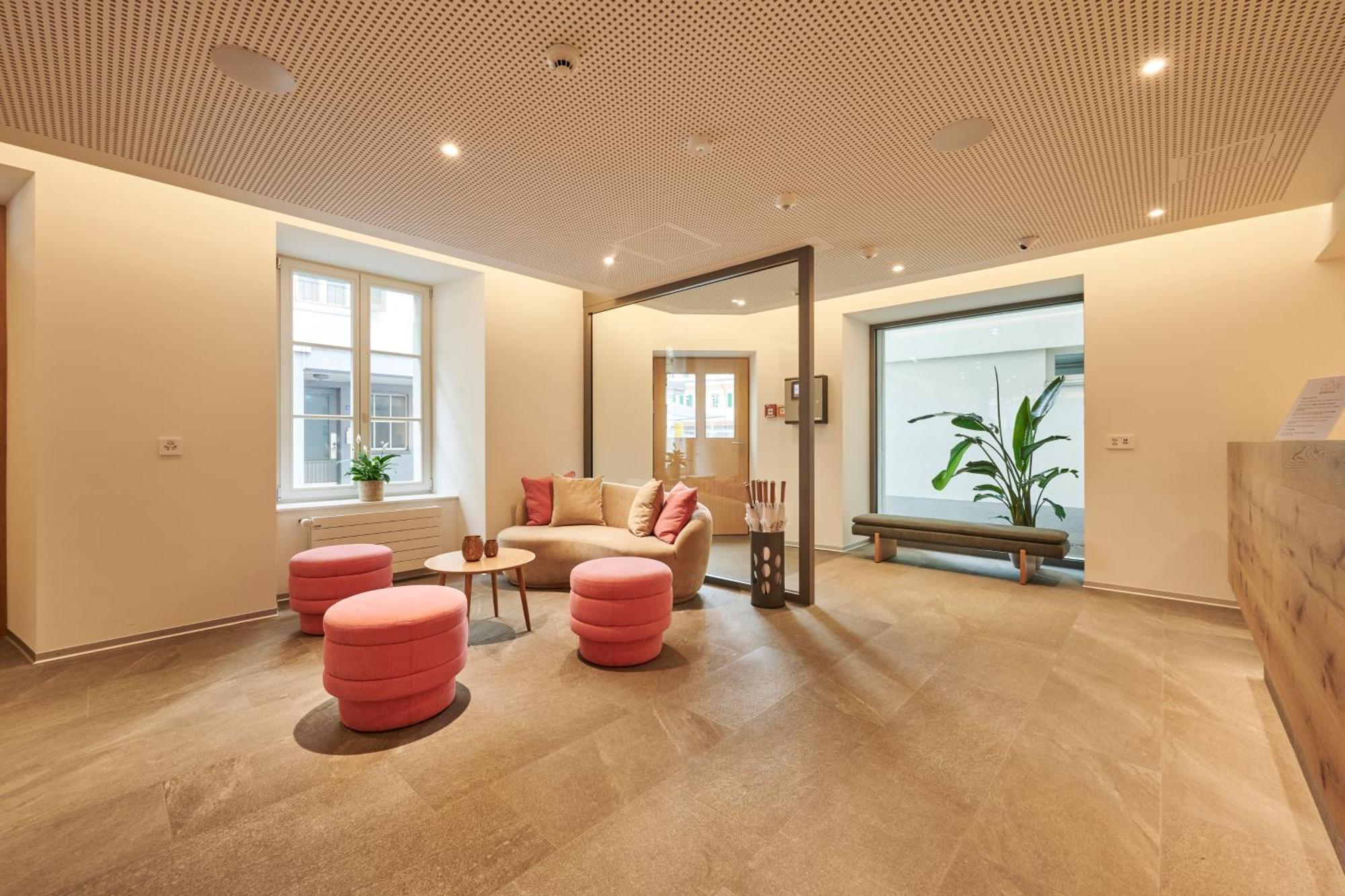 Aparthotel Krone - Self Check-In Unterseen 外观 照片