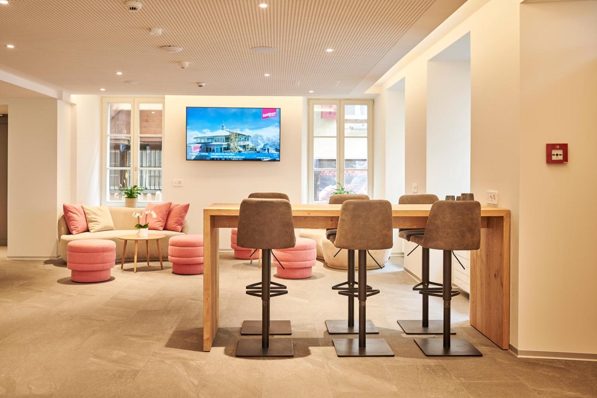 Aparthotel Krone - Self Check-In Unterseen 外观 照片