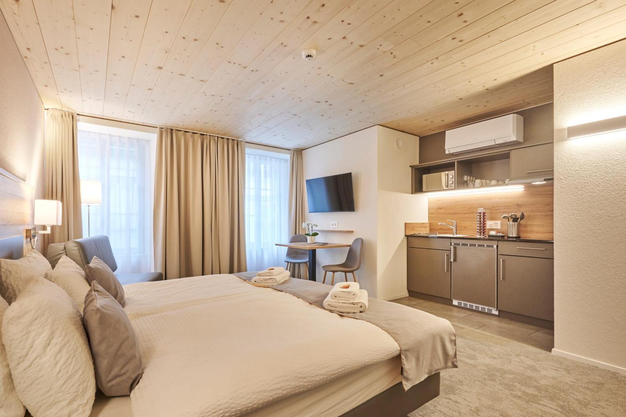 Aparthotel Krone - Self Check-In Unterseen 外观 照片