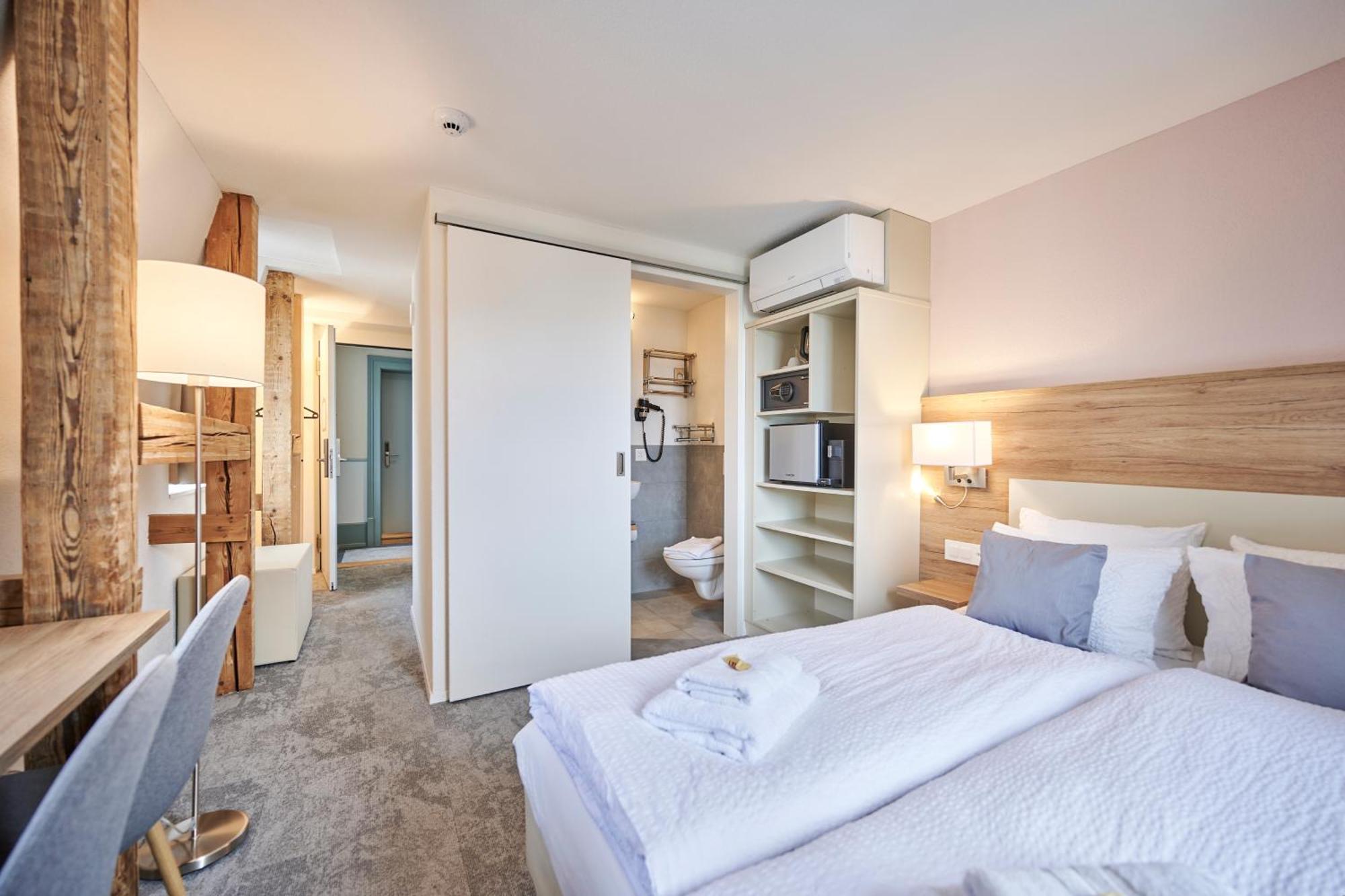 Aparthotel Krone - Self Check-In Unterseen 外观 照片